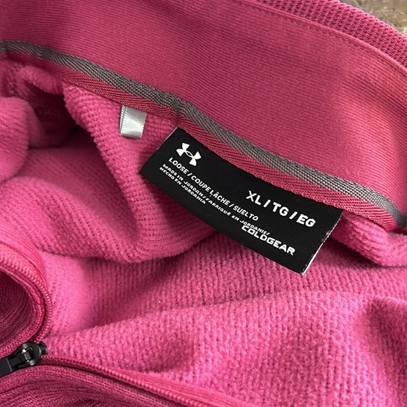 Under Armour Pullover - Picture 4 of 5